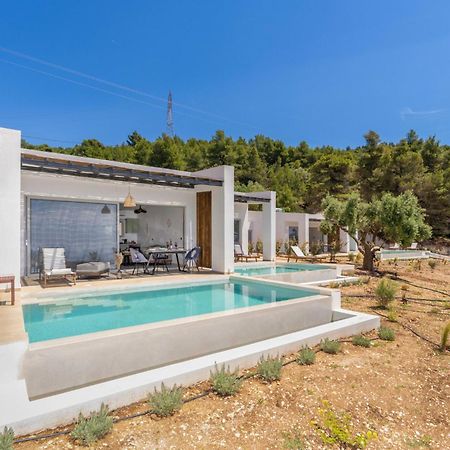 Mellamare Luxury Suites Athánion المظهر الخارجي الصورة