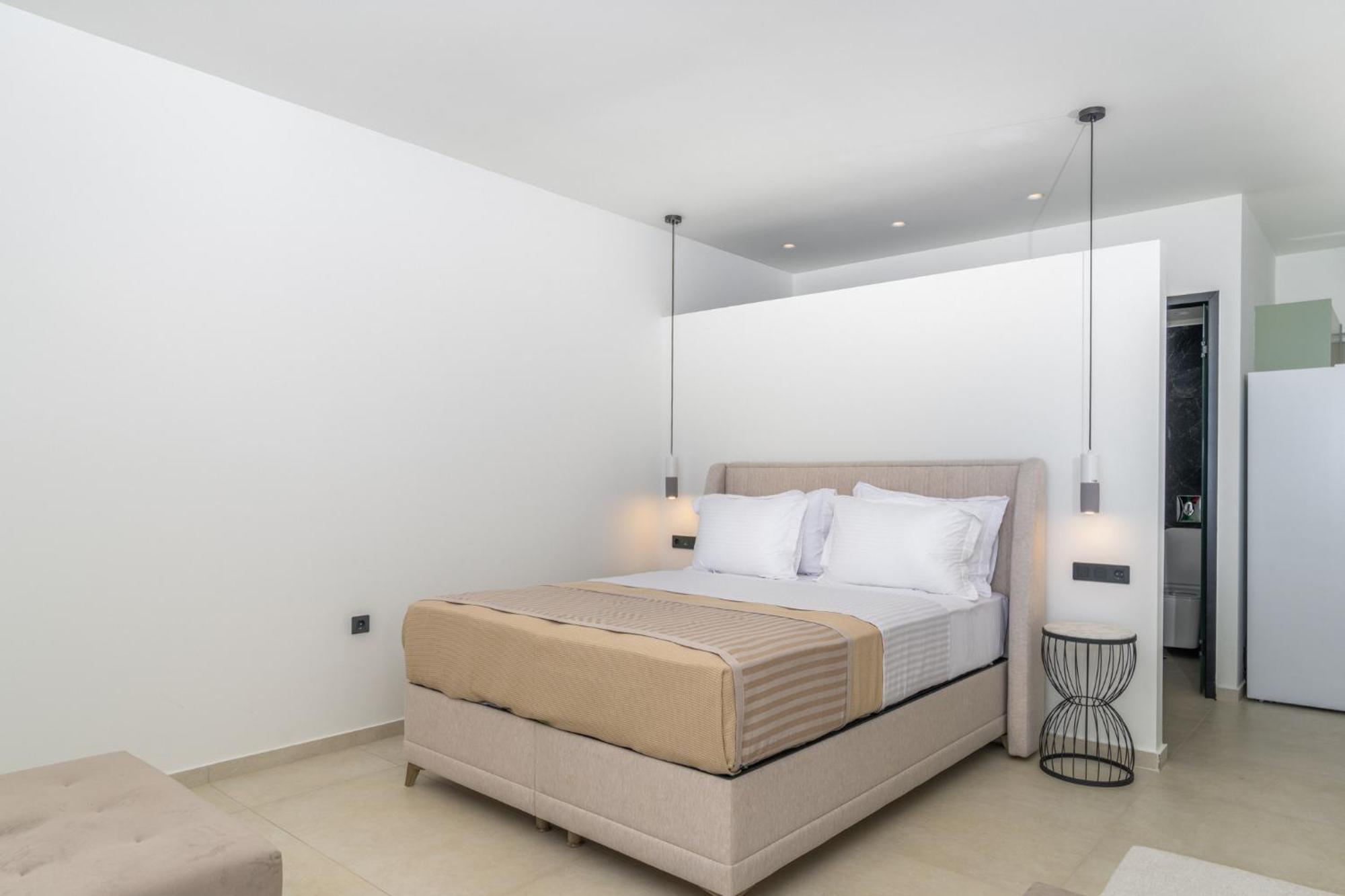 Mellamare Luxury Suites Athánion المظهر الخارجي الصورة