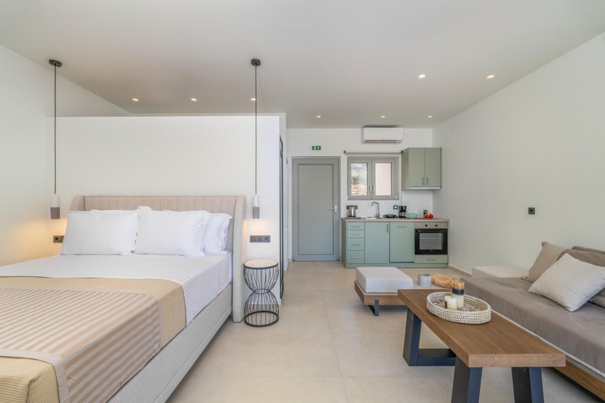 Mellamare Luxury Suites Athánion المظهر الخارجي الصورة